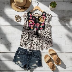 Savanna‎ Jane Leopard Floral Embroidered Boho Blouse Top Size Small
